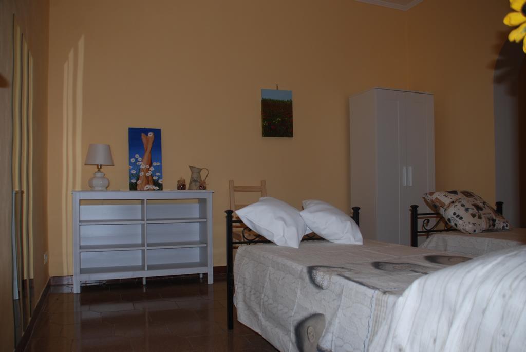 Ernest'S Apartment Фиумичино Екстериор снимка